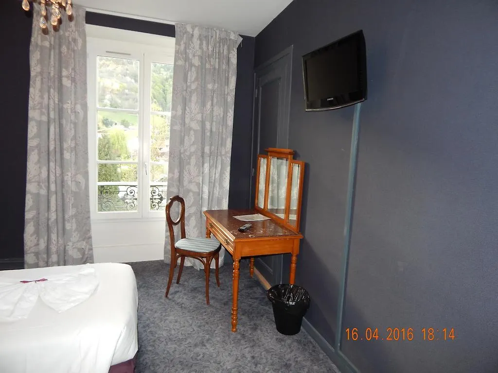***  Homtel Le Parc Hotel Allevard France